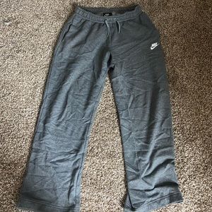 Grey Nike sweat pants size small
